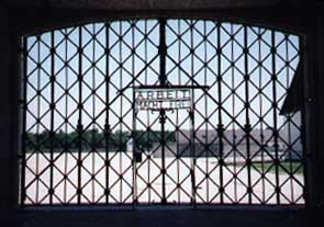 dachau.jpg (22513 byte)
