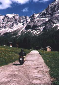 dolomiti.jpg (23268 byte)